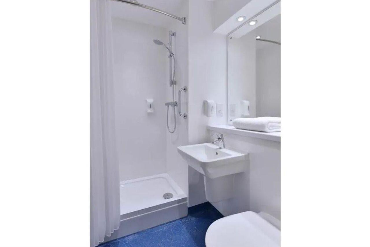 Travelodge Oswestry Zewnętrze zdjęcie