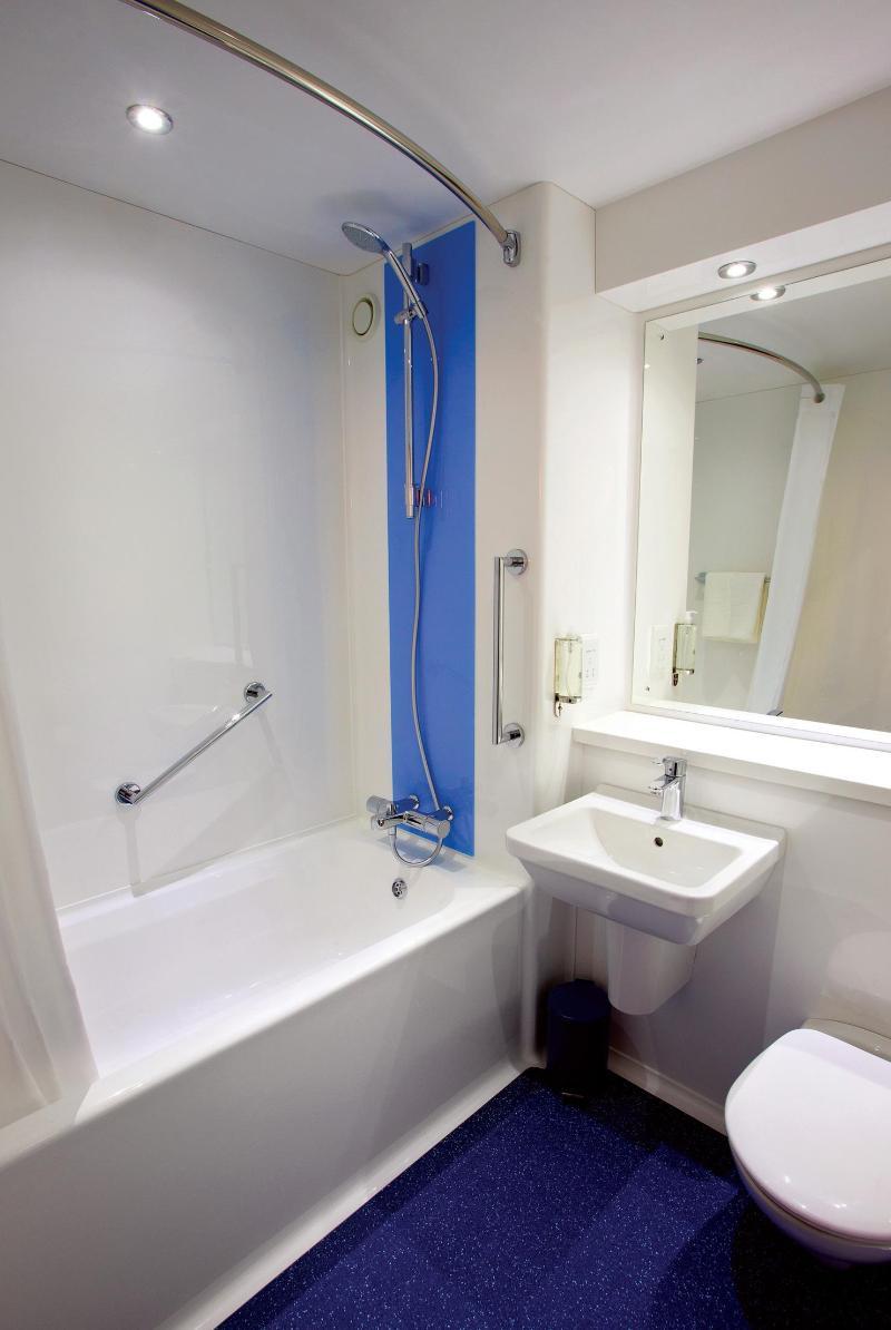 Travelodge Oswestry Zewnętrze zdjęcie